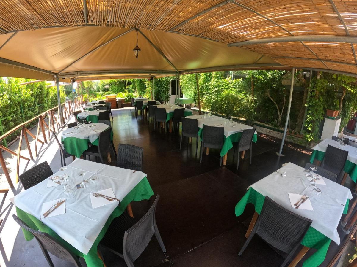 Hotel La Torricella Капальбио Экстерьер фото
